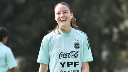 Julieta Martínez, la joyita Granate. Julieta Martínez, la joyita Granate.
