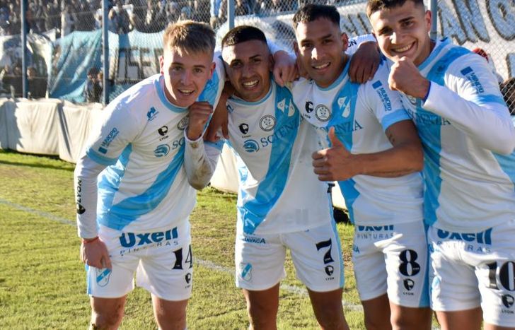 Pedro Souto volvió al primer equipo de Temperley.