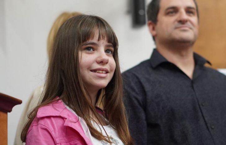 Muriel en el Concejo Deliberante antes de recibir la mención.