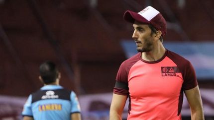 El equipo de Zubeldía perdió y complica su clasificación.