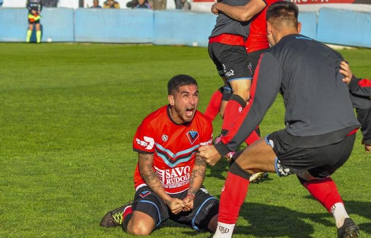 El desahogo de Matías Sproat tras el triunfo.