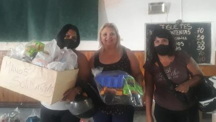 Oro Oeste recolectó y ayudó a distribuir los regalos.