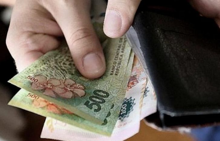 Ya es oficial la suba del salario mínimo, vital y móvil.