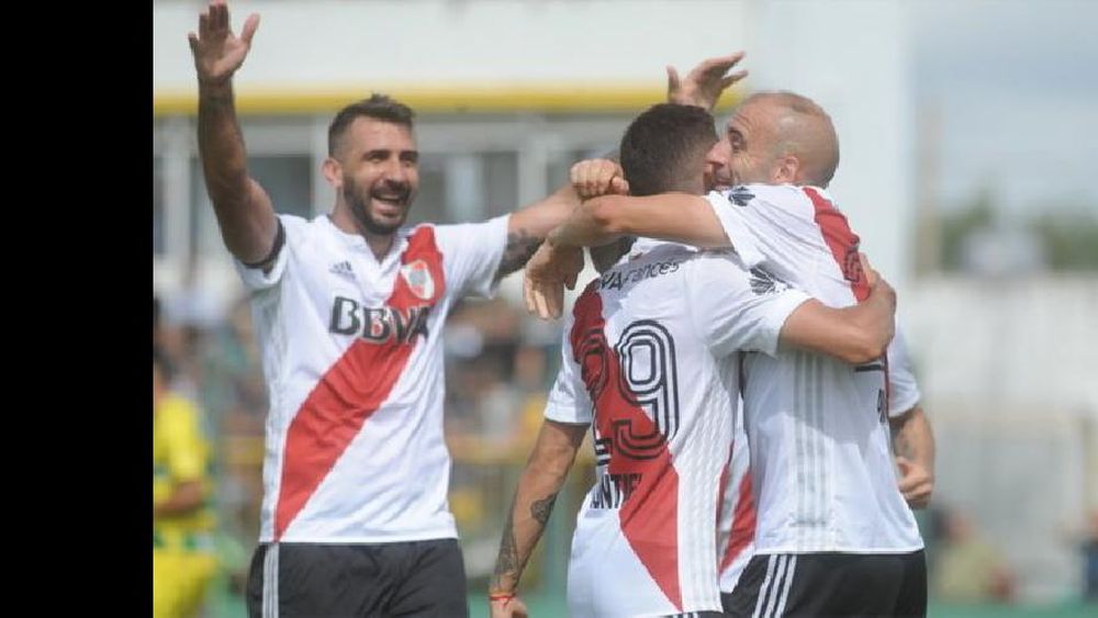 River quiere arrancar el año festejando en el Monumental.