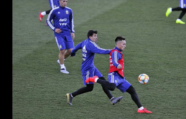 El ex Racing es uno de los candidatos a jugar de 9 en el amistoso del viernes ante Venezuela.