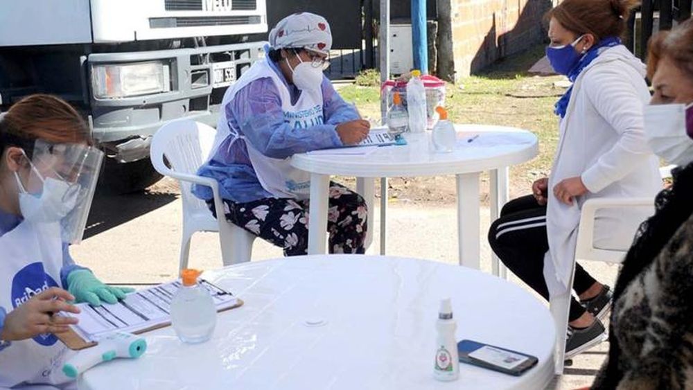 Unos 258.315 pacientes permanecían con el virus activo.