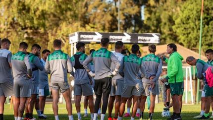 Un histórico del Taladro debe debe resolver su futuro en el club.