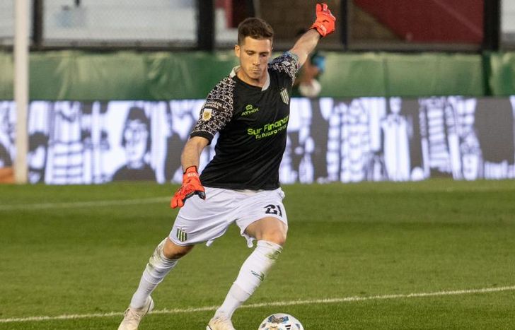 Lleva seis vallas invictas en 10 fechas.