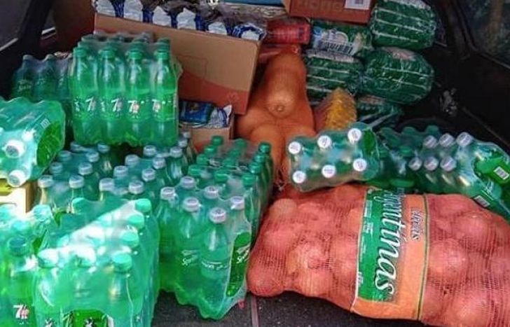 Se puede colaborar con donaciones de alimentos, ropa o calzado.