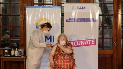En el hogar que funciona en el exhospital Español.