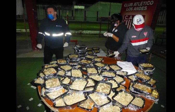 El delivery solidario más grande de Zona Sur, se autodefinen desde el club.