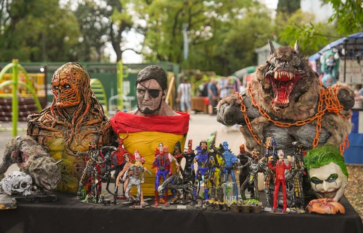 El mundo del cómic, la ilustración y la cultura medieval desembarcó en Banfield con una propuesta abierta a toda la comunidad.&nbsp;