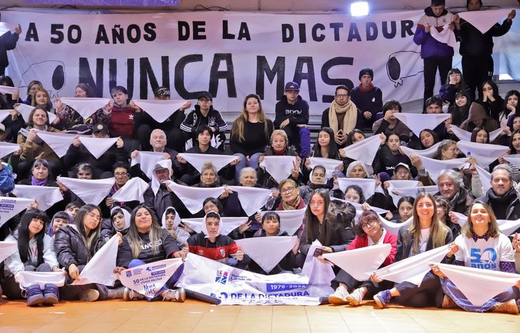El encuentro se hizo en el gimnasio del Parque de Lomas.