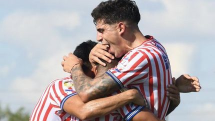 El Milrayitas manda en la Primera B. El Milrayitas manda en la Primera B.