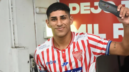 Lucas Barrientos fue convocado por Javier Macherano para jugar en la Selección Argentina Sub 20. Lucas Barrientos fue convocado por Javier Macherano para jugar en la Selección Argentina Sub 20.