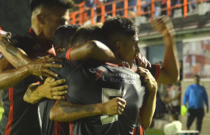 Se quiere abrazar a otro triunfo.