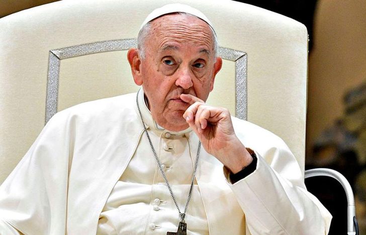 Preocupa la salud del Sumo Pontífice.