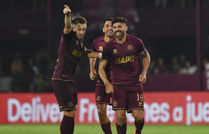 Leandro Díaz volvió con un doblete.