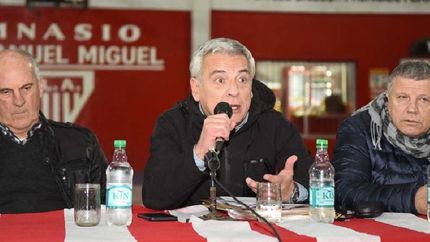 los andes: primer balance de gestion los andes: primer balance de gestion