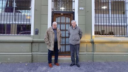 El conversatorio se hará en Banfield, con entrada libre y gratuita para todos los amantes de la historia nacional. El conversatorio se hará en Banfield, con entrada libre y gratuita para todos los amantes de la historia nacional.