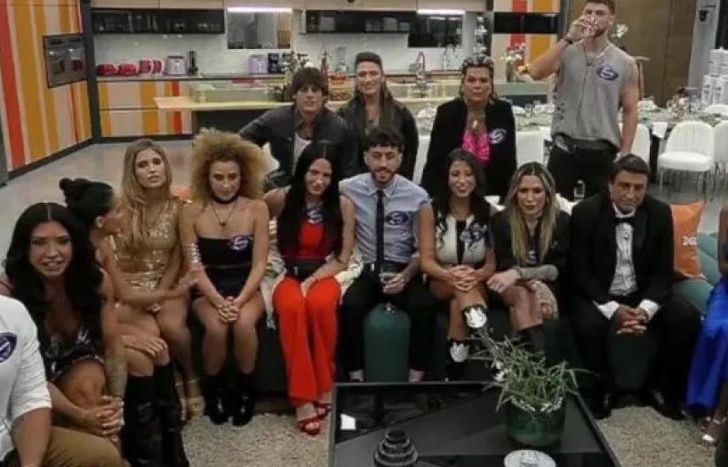 Picante juego en Gran Hermano.