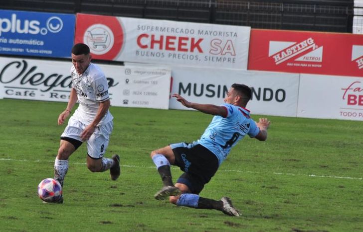 Belleggia barre frente a Bogado.