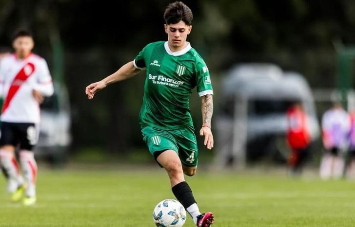 Di Luciano tiene 20 años y fue subido a la primera de Banfield.