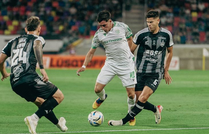 Gonzalo Ríos, de Banfield, interesa en Barcelona de Ecuador.