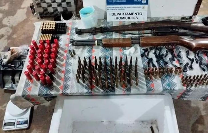 Armas incautadas en los operativos.