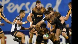 Jaguares logró un triunfo ante Brumbies para soñar con la clasificación.