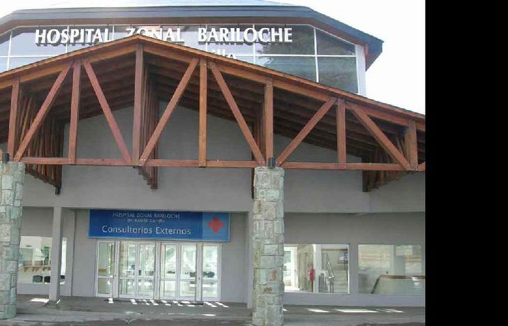 La menor se encuentra estable en el hospital zonal de Bariloche.
