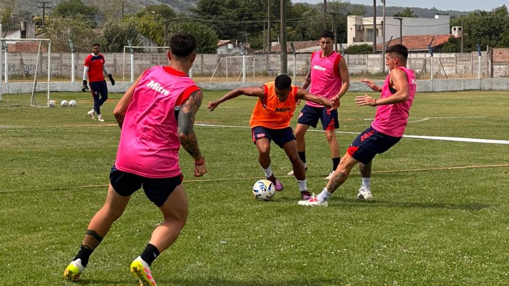 Los Andes avanza con su pretemporada en Balcarce.