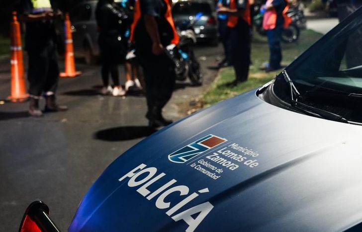 Un policía de Lomas sufrió una grave lesión.