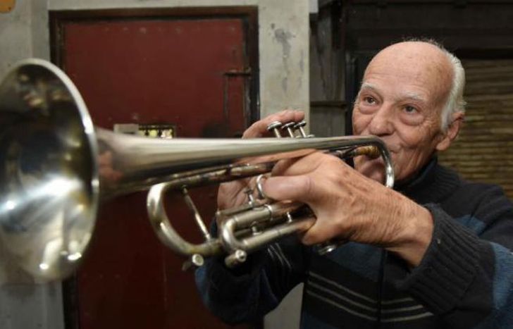 Pura vitalidad, con 85 años.