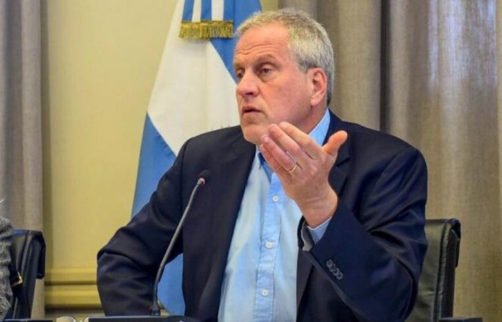 Destacó la entrega de compus y libros en escuelas.