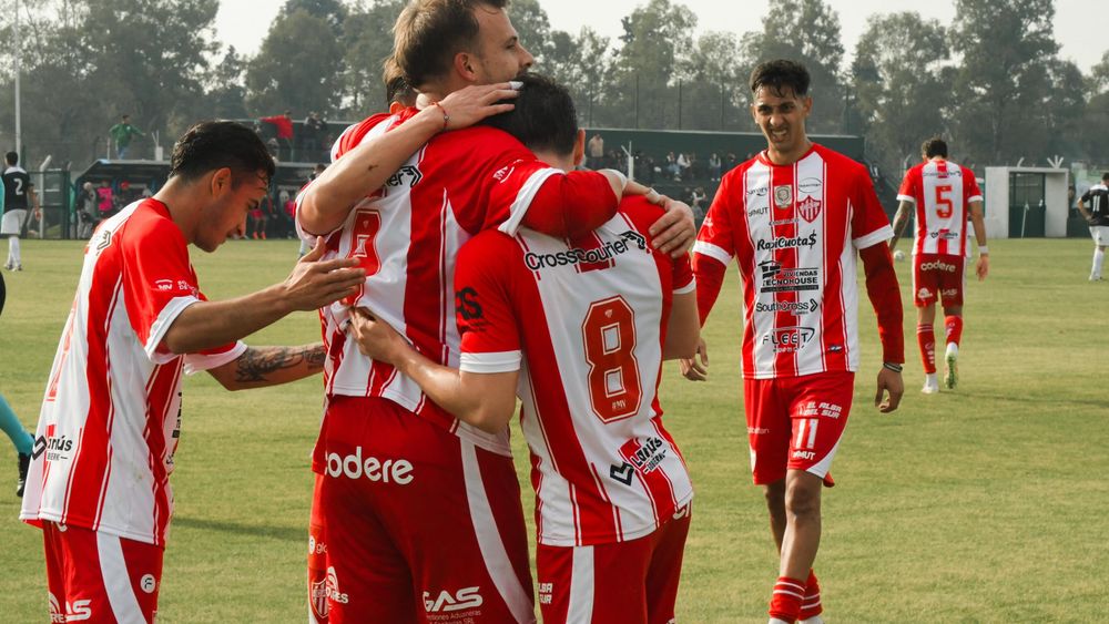 Talleres de Escalada quiere ser puntero de la Primera B. Talleres de Escalada quiere ser puntero de la Primera B.