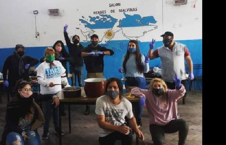 Todo el equipo de voluntarios preparados para la gran jornada.