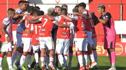El Milrayitas suma jugadores en la defensa.