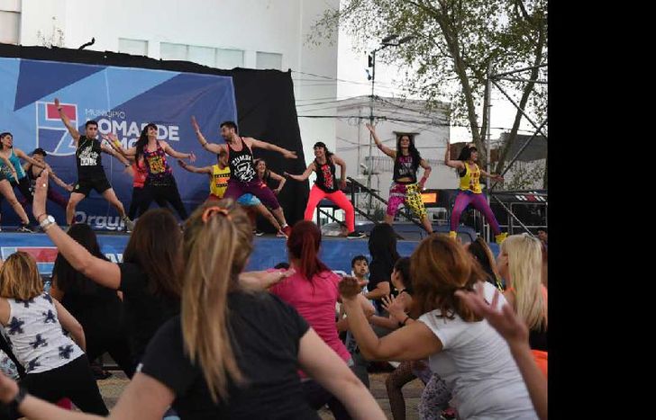 los vecinos disfrutan de una jornada diferente.