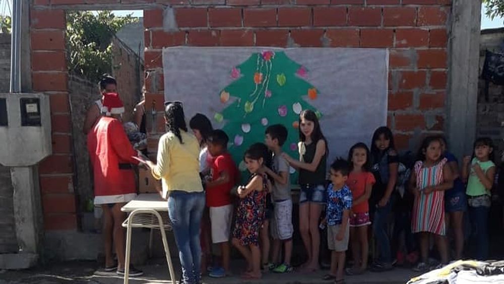Las donaciones se reciben en la fundación ubicada en Temperley.