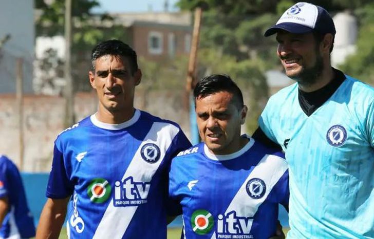 Los tres no seguirán en el club.