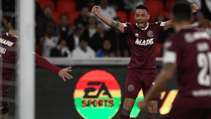 Moreno festeja el 2-1 en Ecuador.
