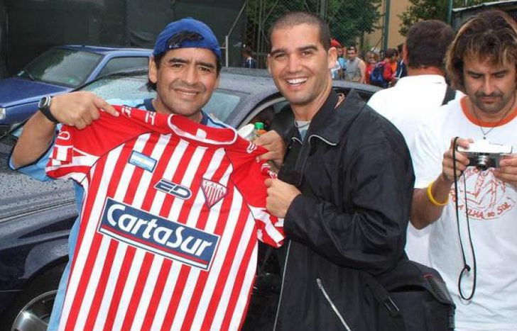 La foto de Diego con la camiseta del Milrayitas.