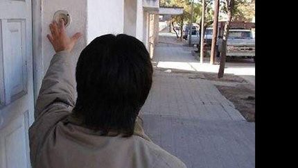 alertan a los vecinos de presidente peron sobre operativos falsos de aysa