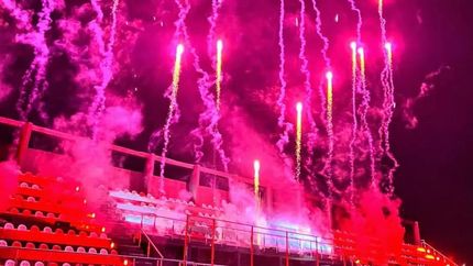 Los fuegos de artificio para la inauguración. Los fuegos de artificio para la inauguración.