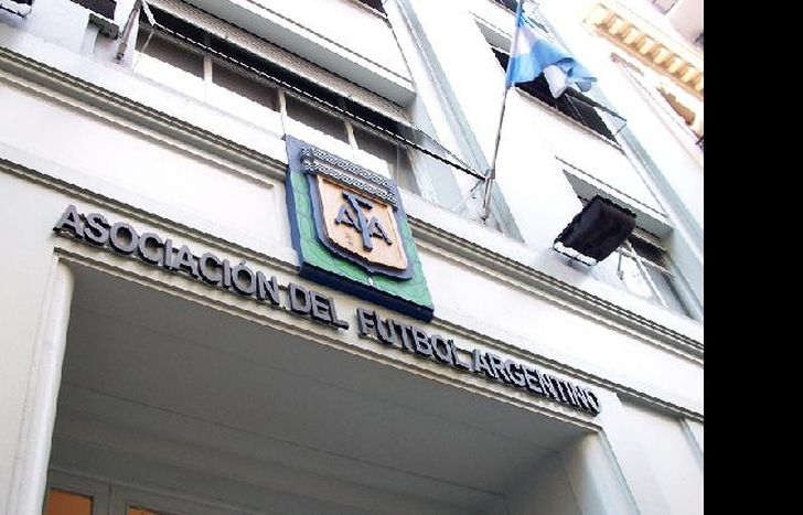 El dinero que distribuye la AFA llegó de parte de fondos de la Conmebol.