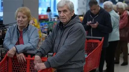 Aumentan fuerte las tarifas pero bono para los jubilados sigue congelado.