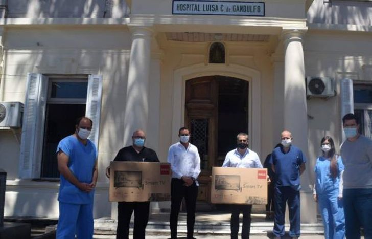 Las donaciones son para las salas de espera del hospital.