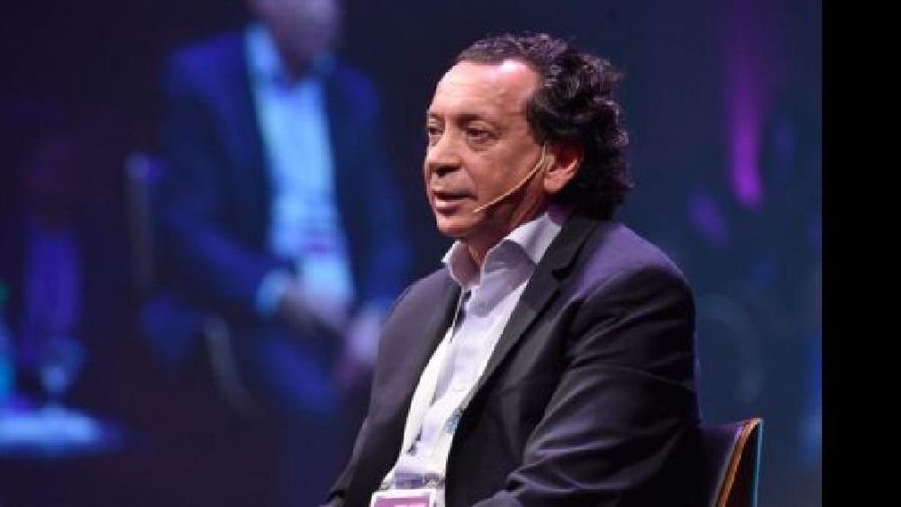 Sica confirmó que el bono será obligatorio para el sector privado y los empresarios protestaron