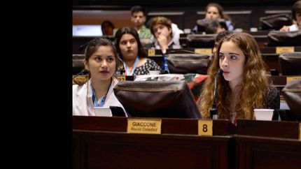 estudiantes secundarios participaran del parlamento federal juvenil